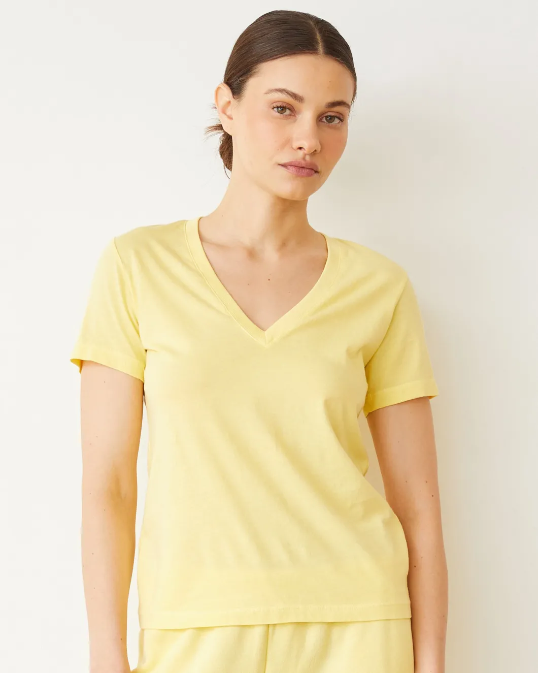 MONROW Basic V Neck LEMON Fashion