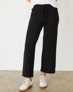 MONROW Light Soft Knit Crop Lounge Pant BLACK Store